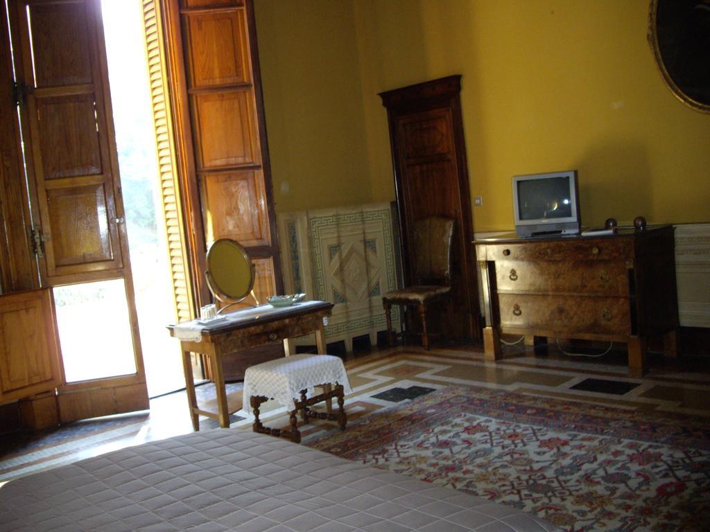 Villa Benni B&B Bolonia Habitación foto